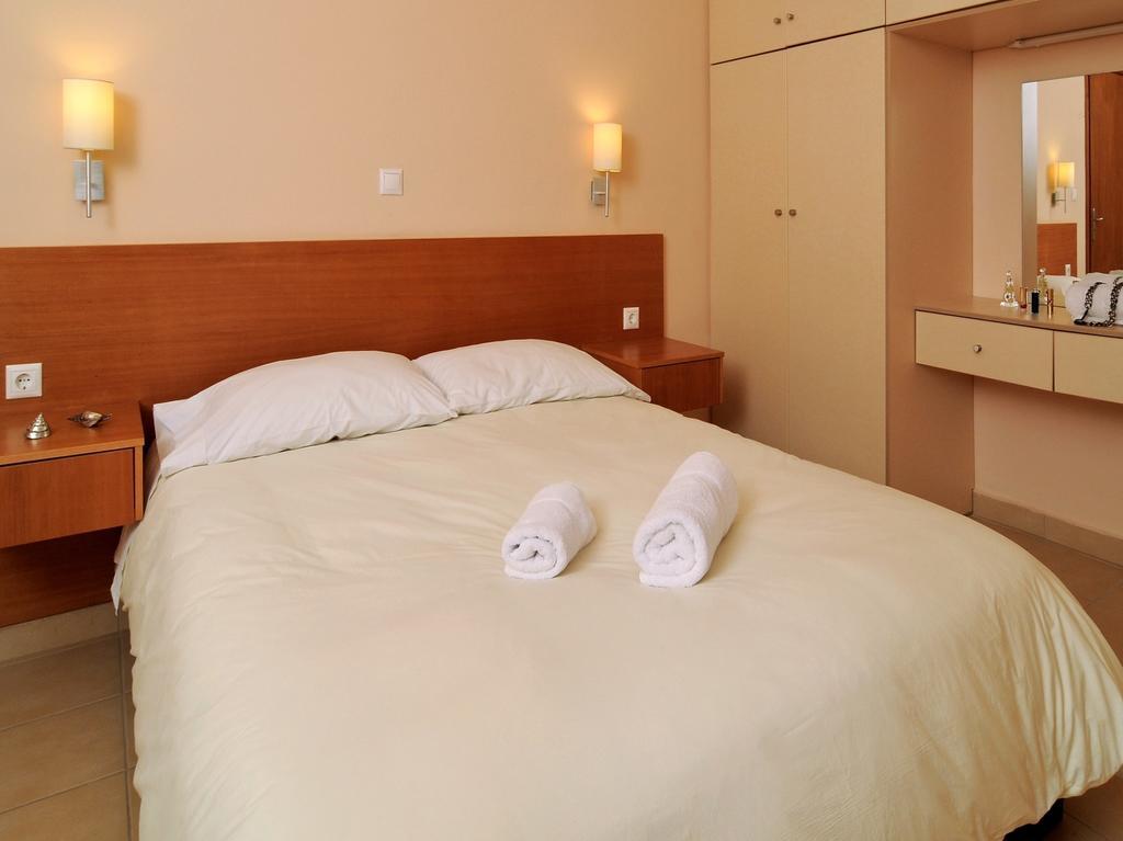 Karayiannis Villas نافبليو الغرفة الصورة